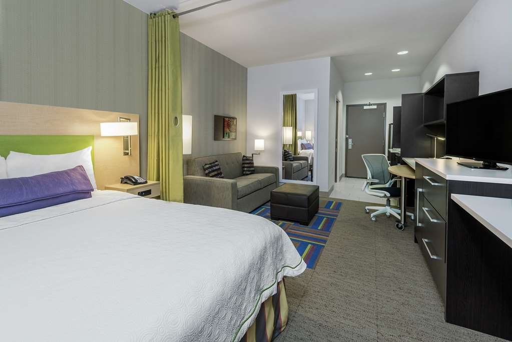 Фото Home2 Suites by Hilton Austin Airport