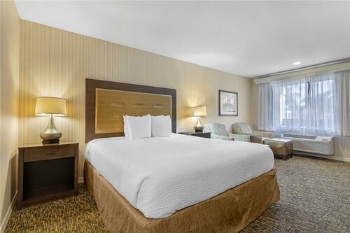 Гостиница Best Western Plus Big America в Санта-Марии