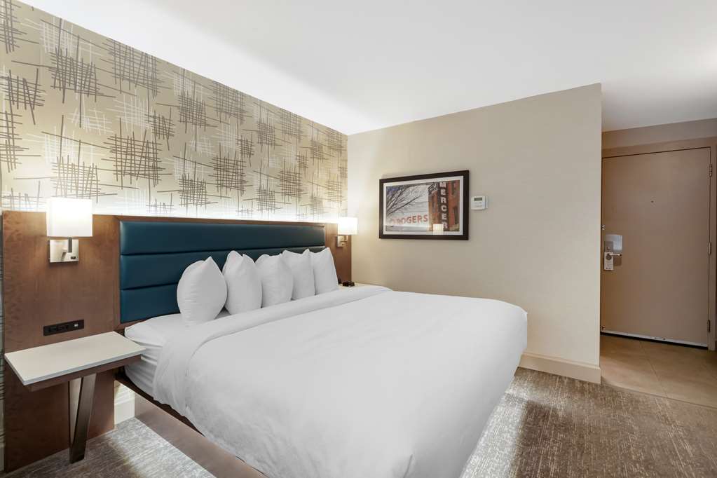 Фото Best Western City Centre Inn