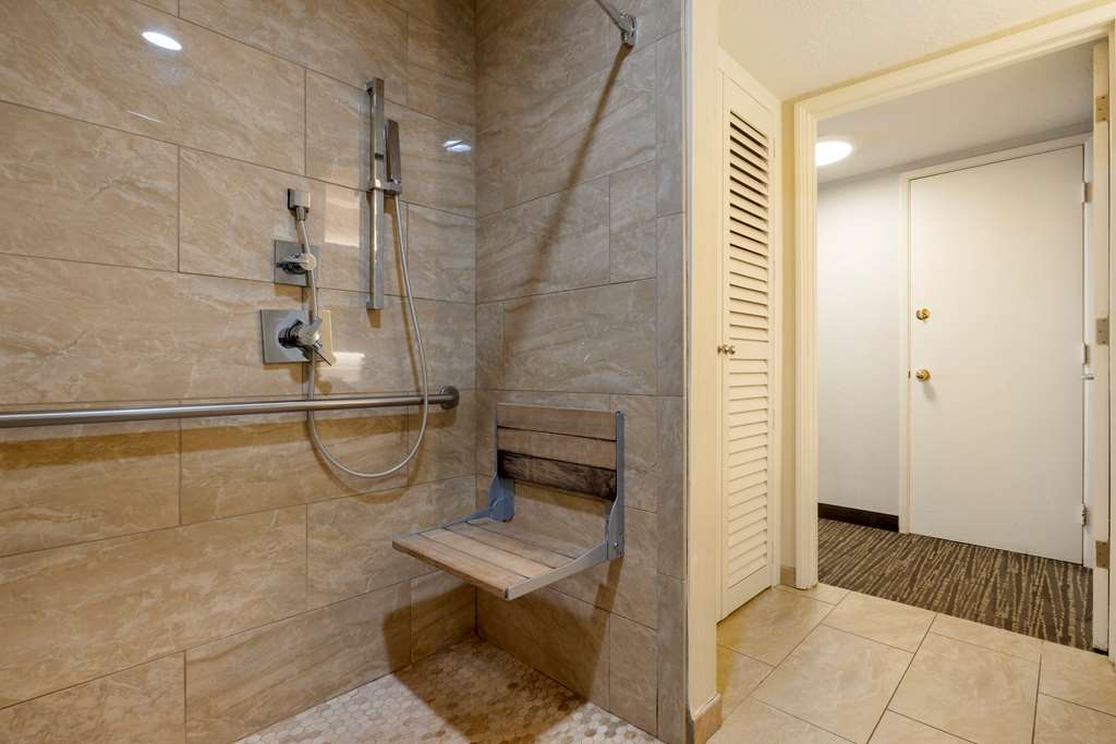 Фото Best Western Plus Carriage Inn