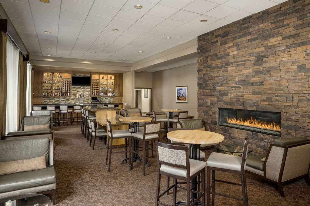 Фото DoubleTree by Hilton Hotel Flagstaff