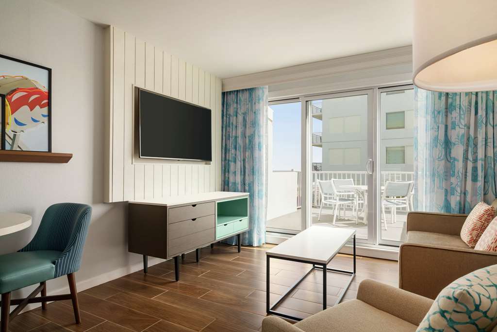 Фото DoubleTree by Hilton Ocean City Oceanfront