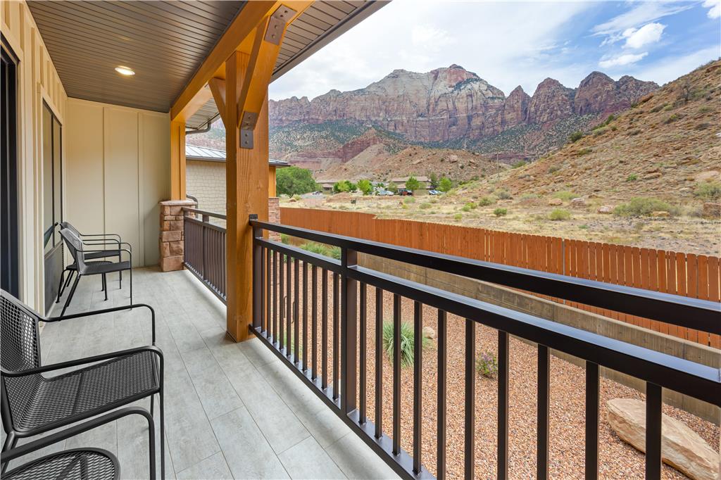 Фото Best Western Plus Zion Canyon Inn & Suites