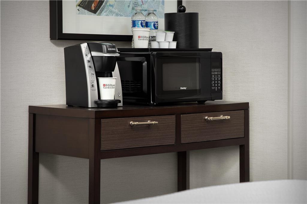 Фото Hilton Garden Inn Portsmouth Downtown