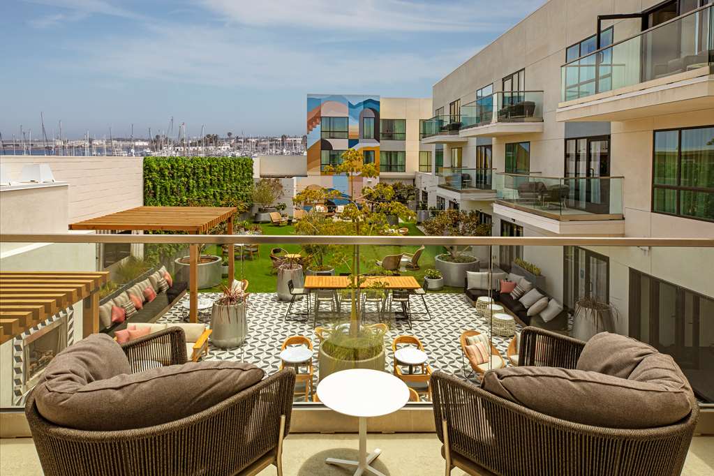 Фото The Monsaraz San Diego, Tapestry Collection by Hilton