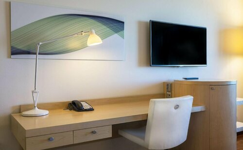Гостиница Hilton Helsinki Airport в Вантаа