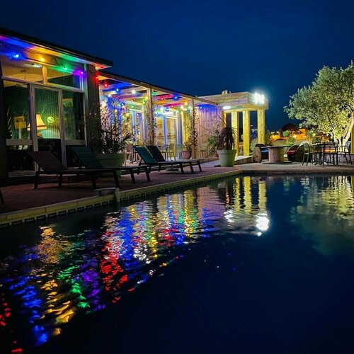 Гостиница Greet Hotel Marseille Provence Aéroport в Витроли