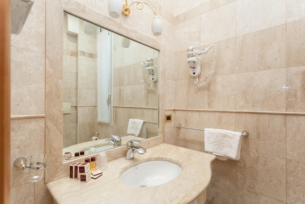 Фото Hotel Fiorella Milano