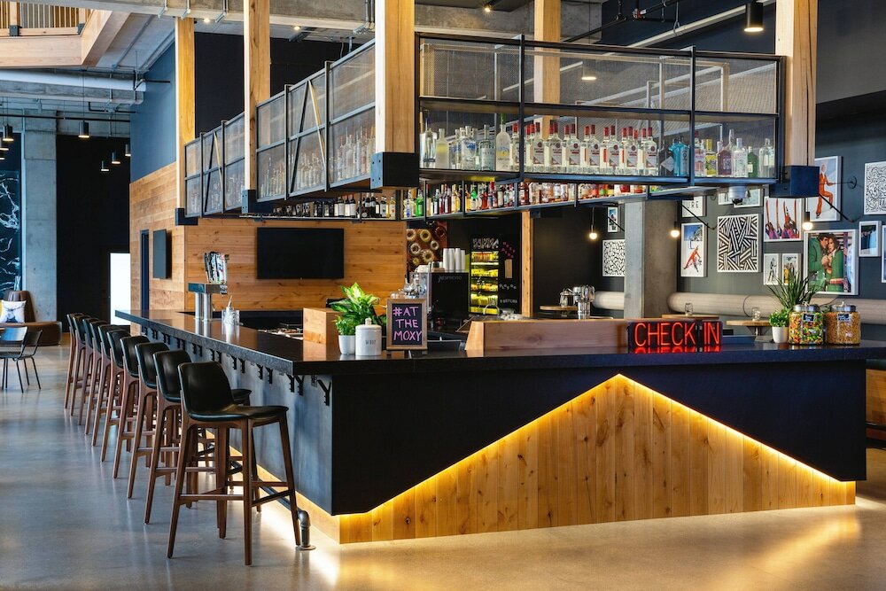 Фото Moxy Minneapolis Downtown