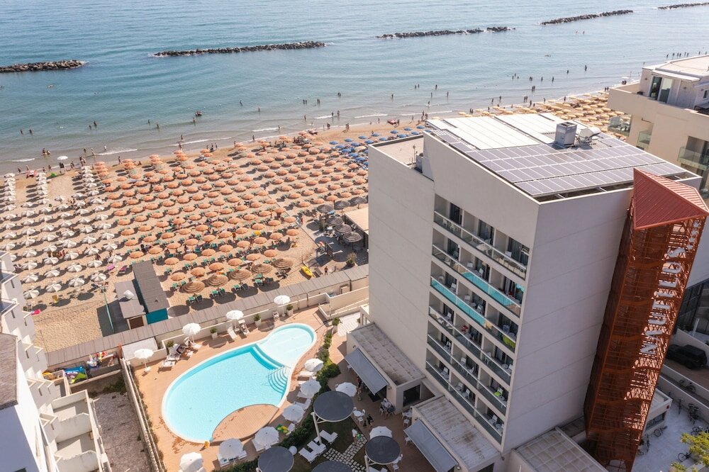 Фото Nautilus Family Hotel