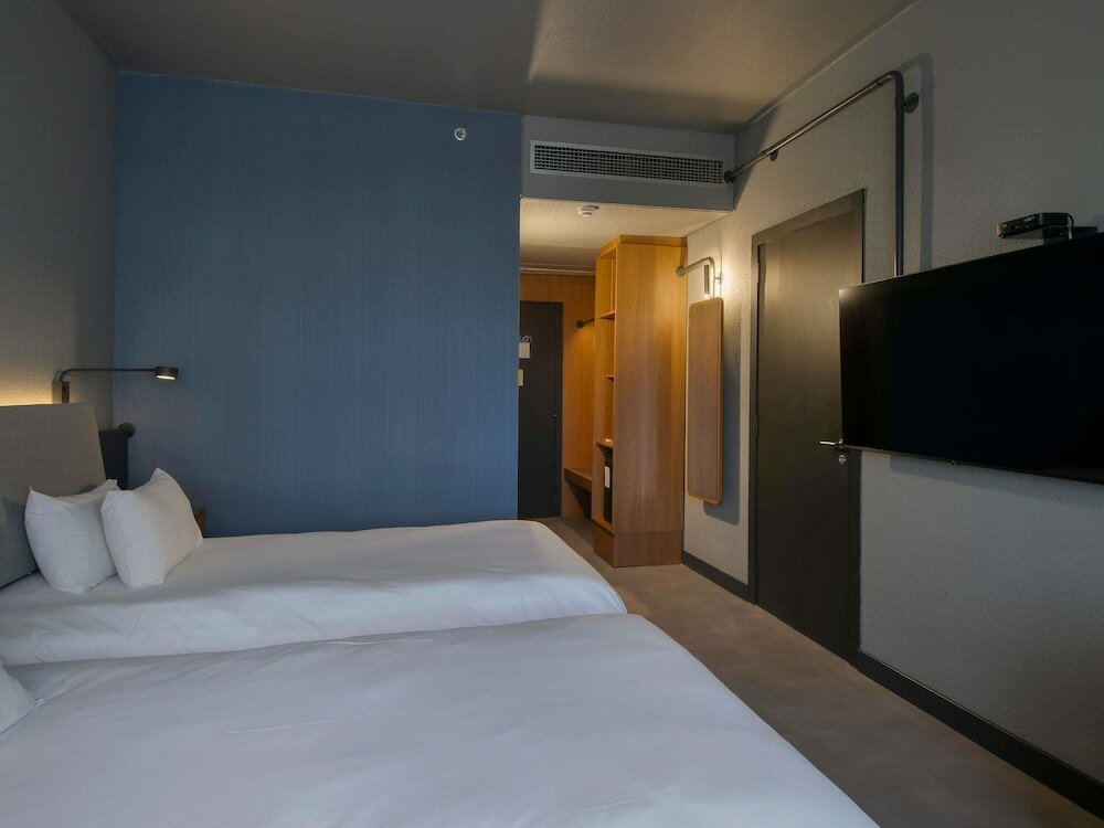 Фото Novotel Porto Alegre Tres Figueiras Hotel