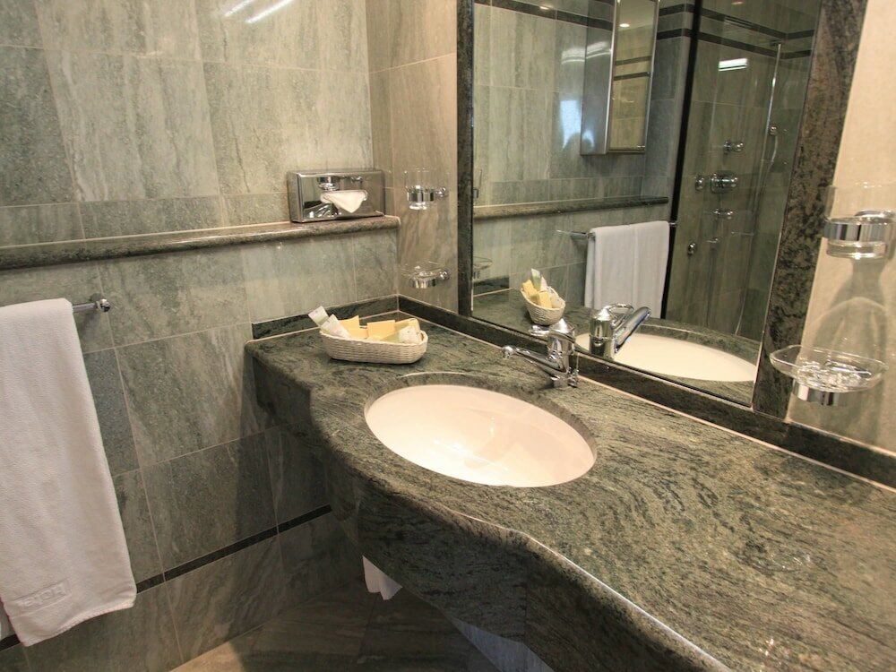 Фото Mercure Lenzburg Krone