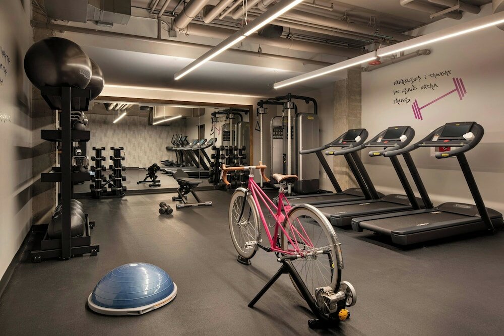 Фото Moxy Louisville Downtown