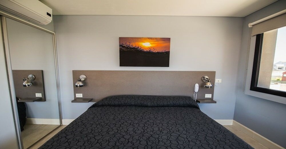 Фото Hotel Aatrac