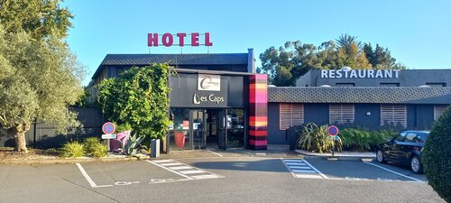 Внешний вид отеля The Originals City - Hôtel Les Caps в Ламбаль-Арморе, фото 1