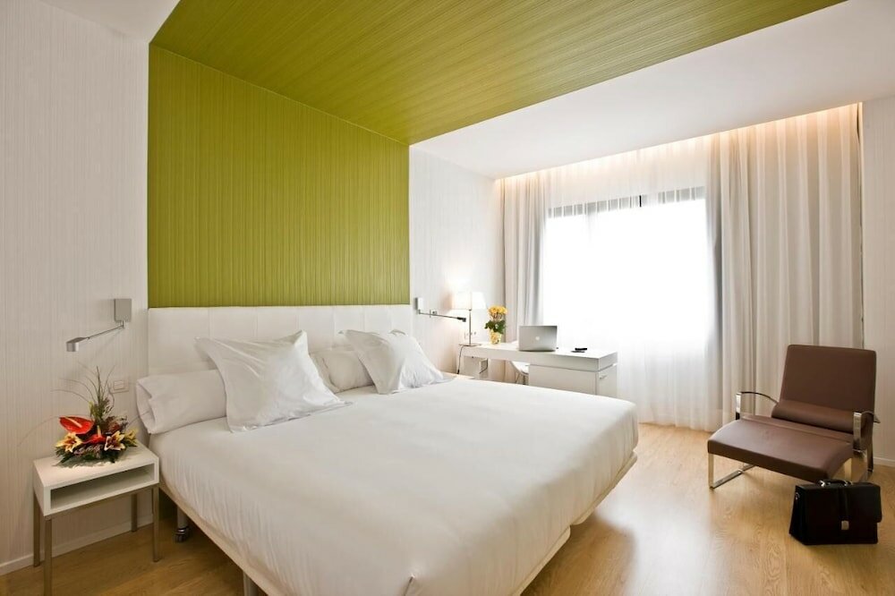 Фото Hotel Zentral Castellana Norte