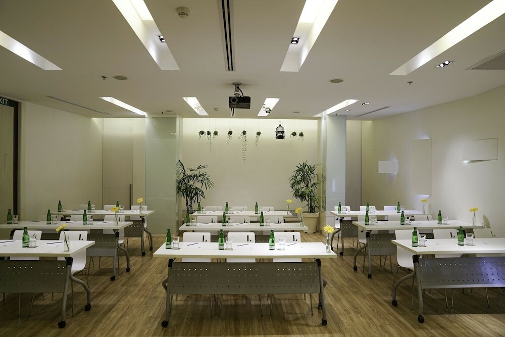 Фото Lit Bangkok Hotel