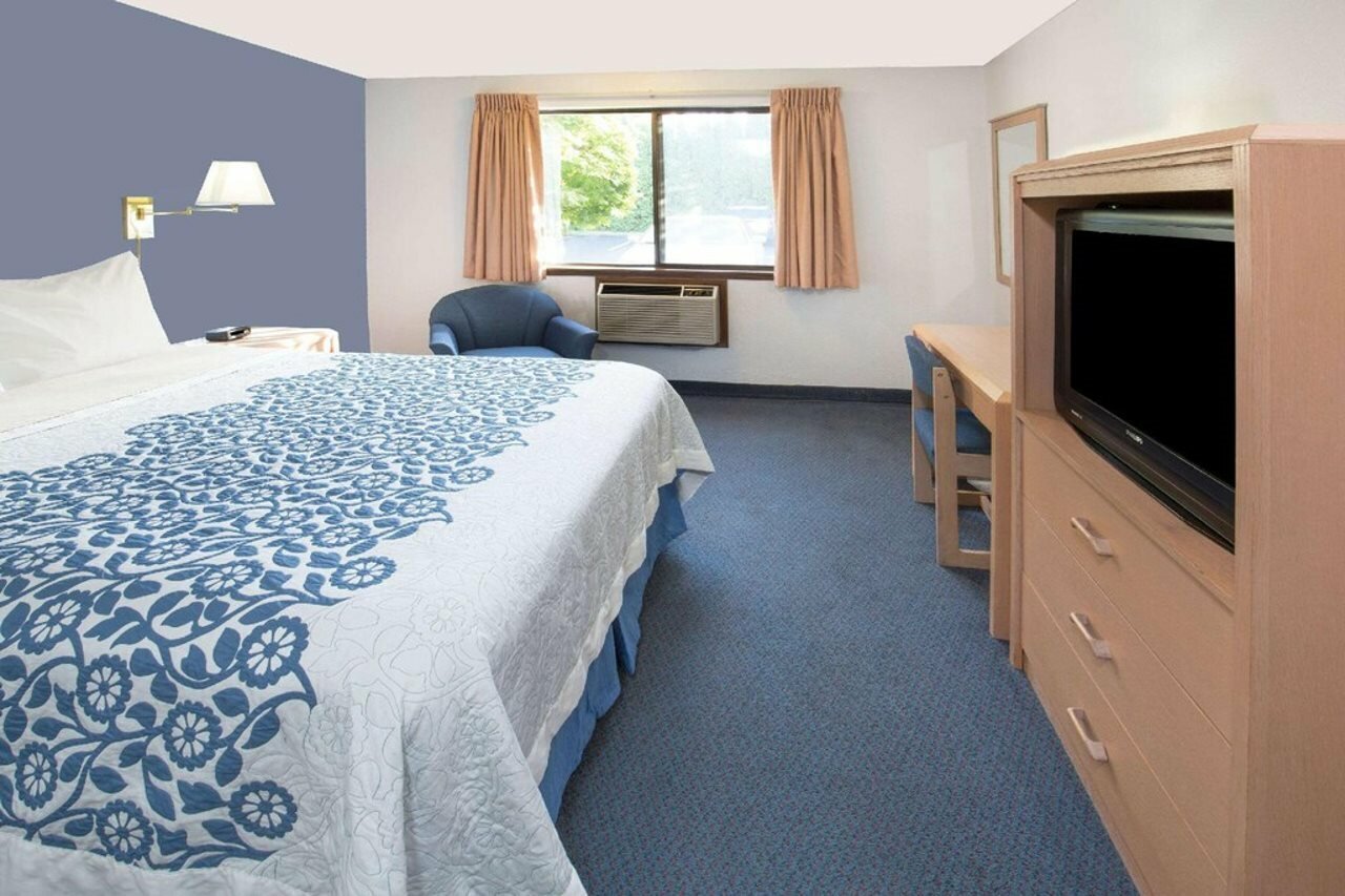 Фото отеля 2