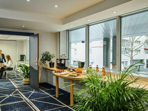 Гостиница Residence Mercure Paris la Defense Grande Arche в Уйе