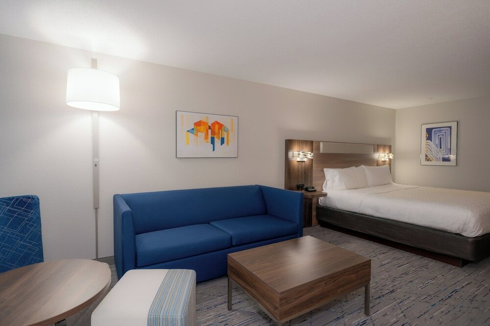 Фото Holiday Inn Express & Suites Eden Prairie Minnetonka