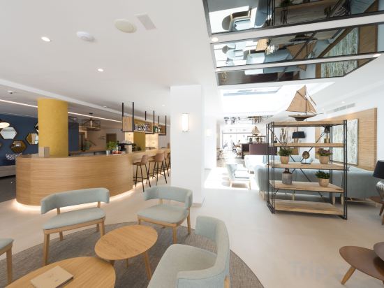 Фото Hotel Kyrat Amarac Suites