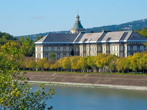Внешний вид отеля Ensana Grand Margaret Island в Будапеште, фото 3