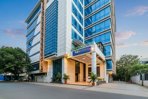 Гостиница FabHotel Aksa International Andheri East в Мумбаи