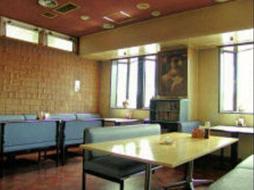 Гостиница Business Hotel Motonakano в Томакомае