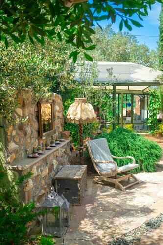 Внешний вид отеля Cunda Battalos Kucuk Hotel в Айвалыке, фото 5