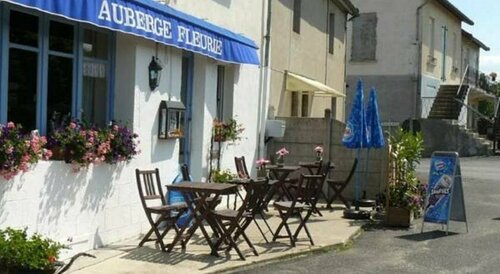 Гостиница Auberge Fleurie в Отёне