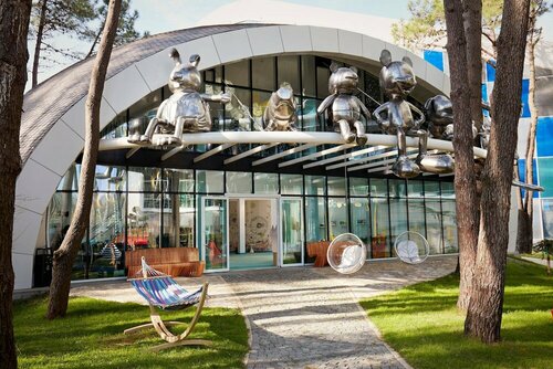 Гостиница Paragraph Resort & SPA Shekvetili Autograph Collection в Грузии