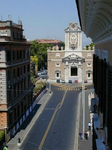 Гостиница Baltik Guesthouse в Риме