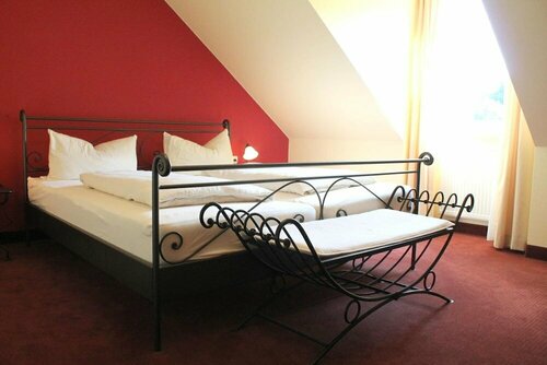 Гостиница Hotel und Restaurant Eurohof в Мёрсе