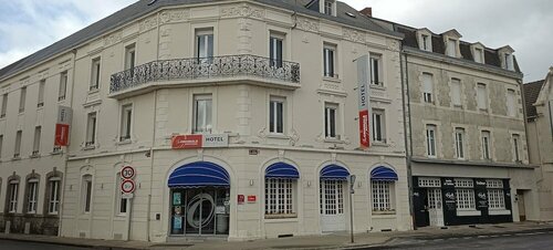 Гостиница Inter-hotel Montluçon de l'Univers в Монлюсоне
