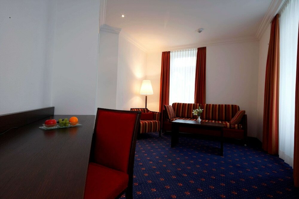 Фото Steigenberger Inselhotel