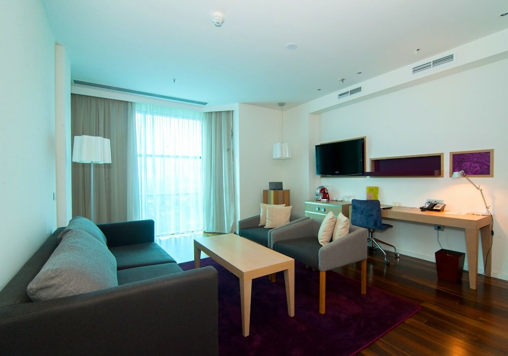 Фото DoubleTree by Hilton Oradea