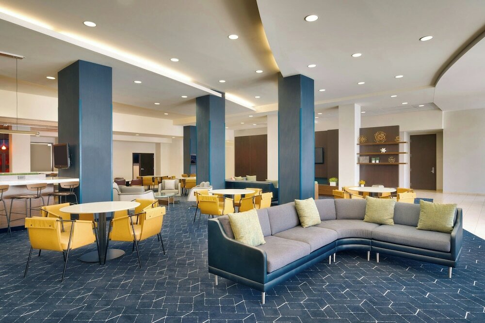 Фото Courtyard by Marriott Lincoln Downtown