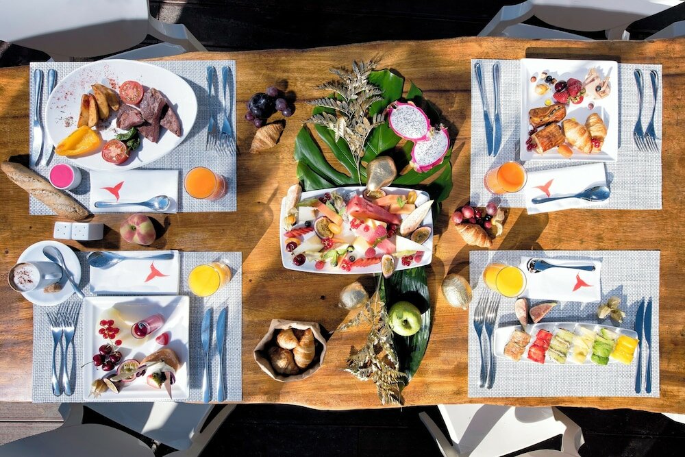 Фото Ushuaia Ibiza Beach Hotel - Adults Only