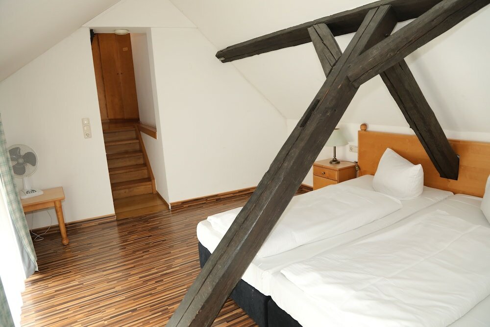 Фото Hotel Goldener Adler