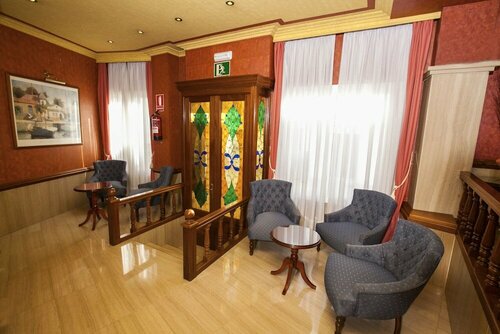 Гостиница Hotel Plaza Cavana в Нерха