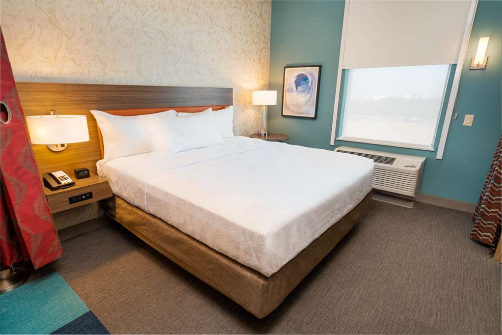 Фото Home2 Suites by Hilton Bakersfield