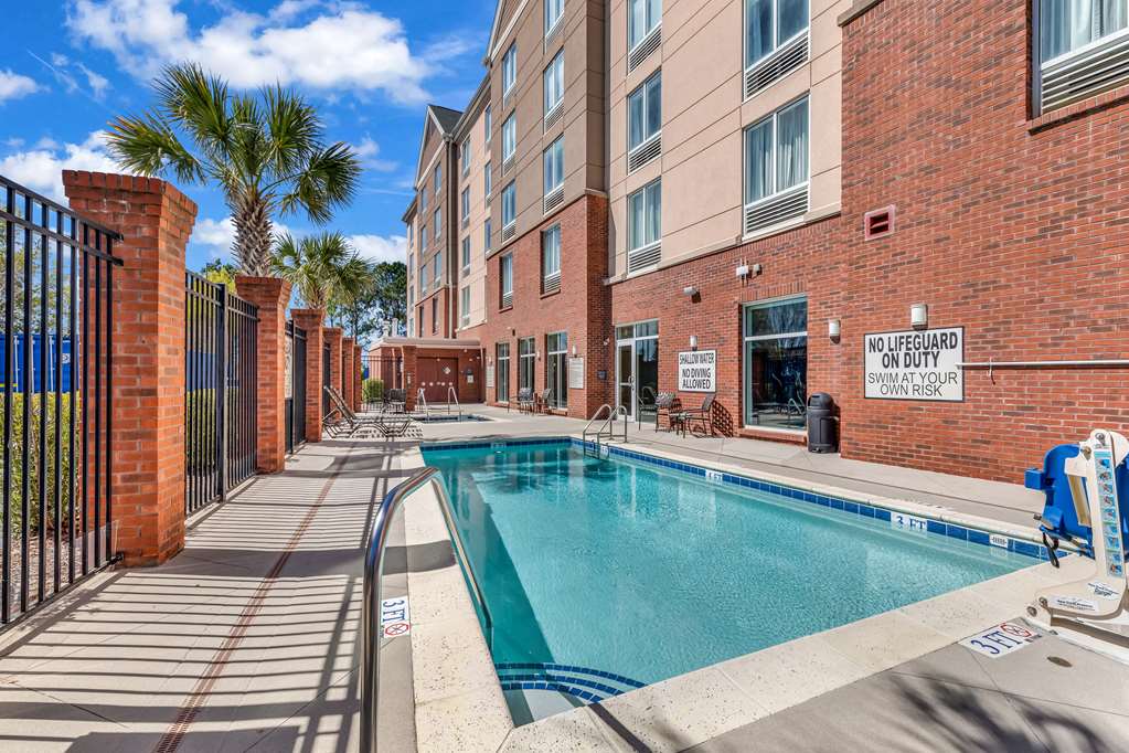 Фото Hilton Garden Inn Myrtle Beach/Coastal Grand Mall