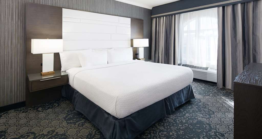 Фото Best Western Plus Abbey Inn