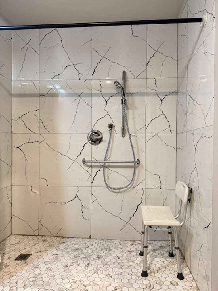 Фото Big Bird Inn Wawa, SureStay Collection by Best Western