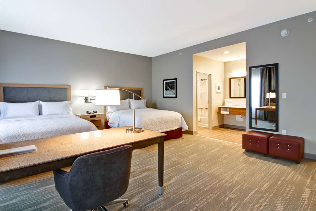 Фото Hampton Inn & Suites by Hilton Grande Prairie