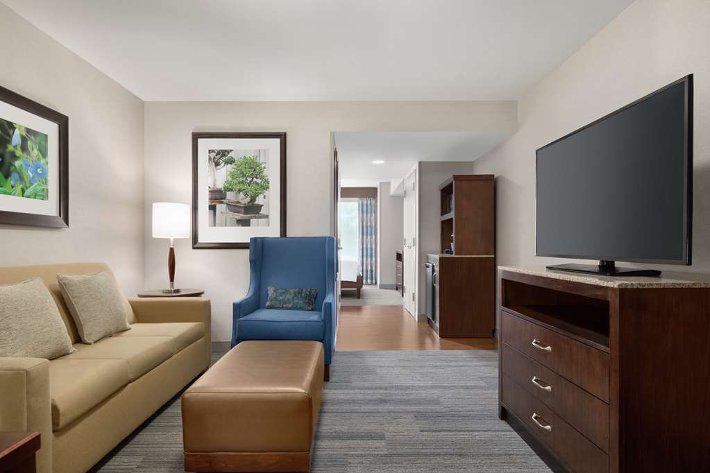 Фото Hilton Garden Inn Stony Brook