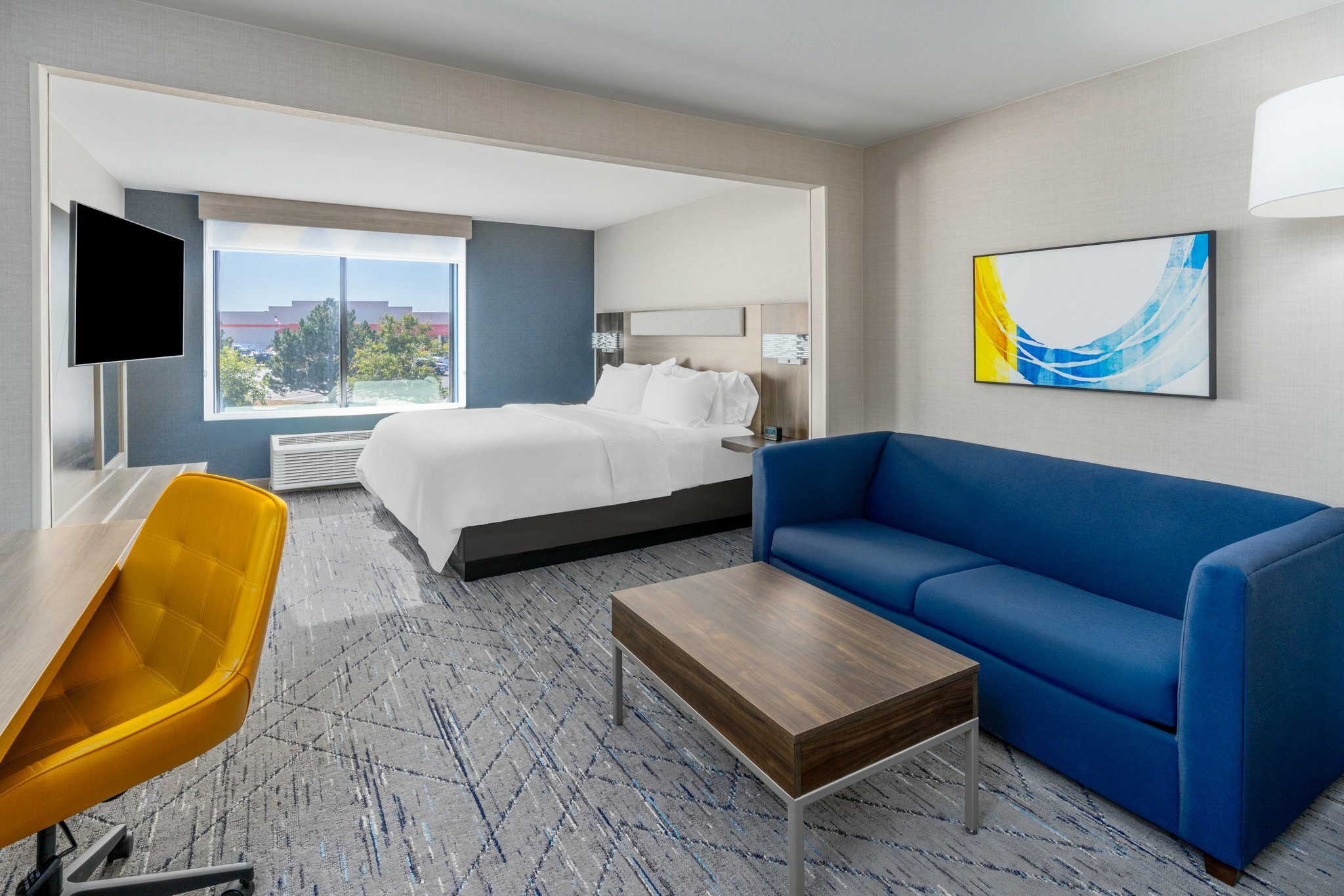 Фото Holiday Inn Express Hotel & Suites - Cheyenne, an Ihg Hotel