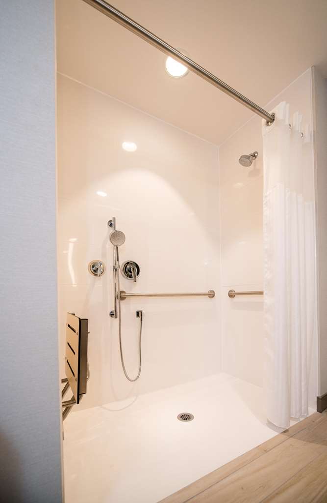 Фото Hilton Garden Inn Moncton Downtown