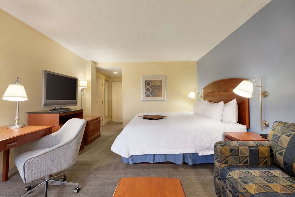 Фото Hampton Inn Miami-Airport West