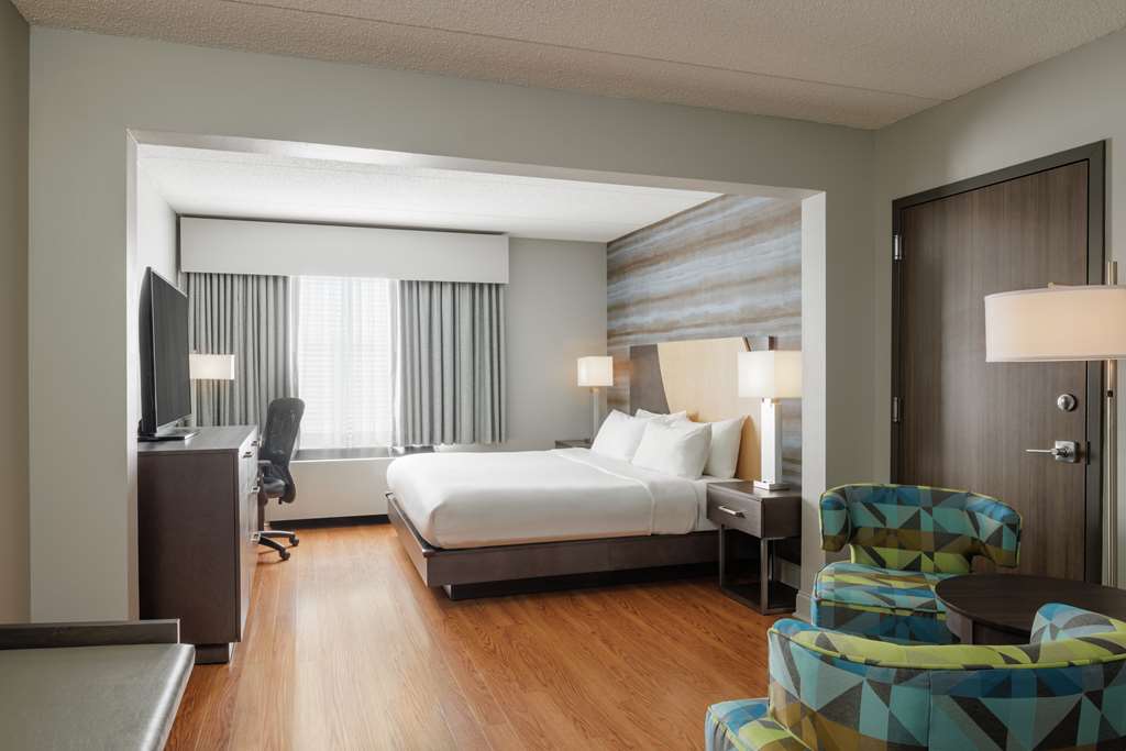 Фото Hotel Trilogy Albany Airport, Tapestry Collection by Hilton